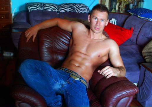 AlexhornyXXL - Escort gay Moscow 3