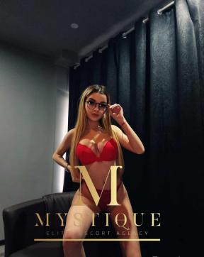 Annabella Mystique - Escort lady London 2