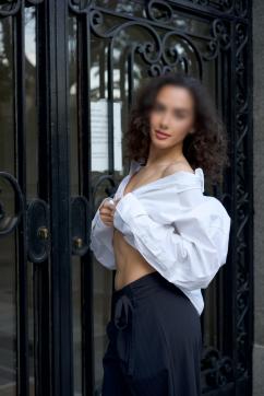 MIA - Escort lady Barcelona 4