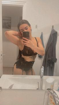 La courtisane Melinda - Escort lady Antony 12