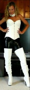 cindy - Escort dominatrix Aix-en-Provence 5