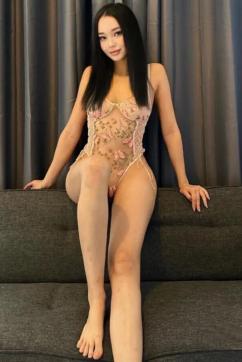 Sarin - Escort lady Abu Dhabi 4