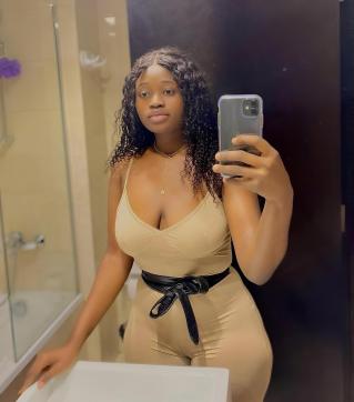 Curvy Elizabeth VIP - Escort lady Jeddah 2